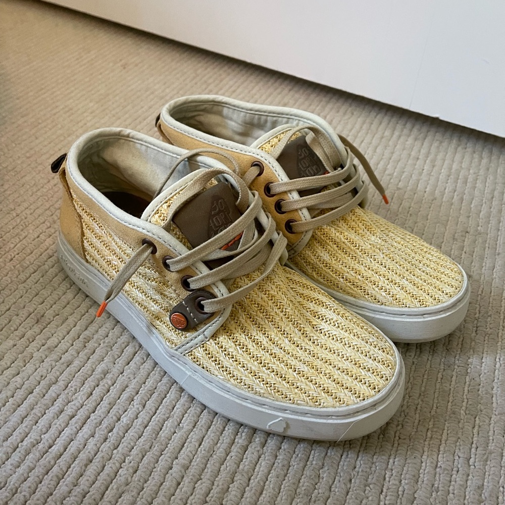 Sneakers